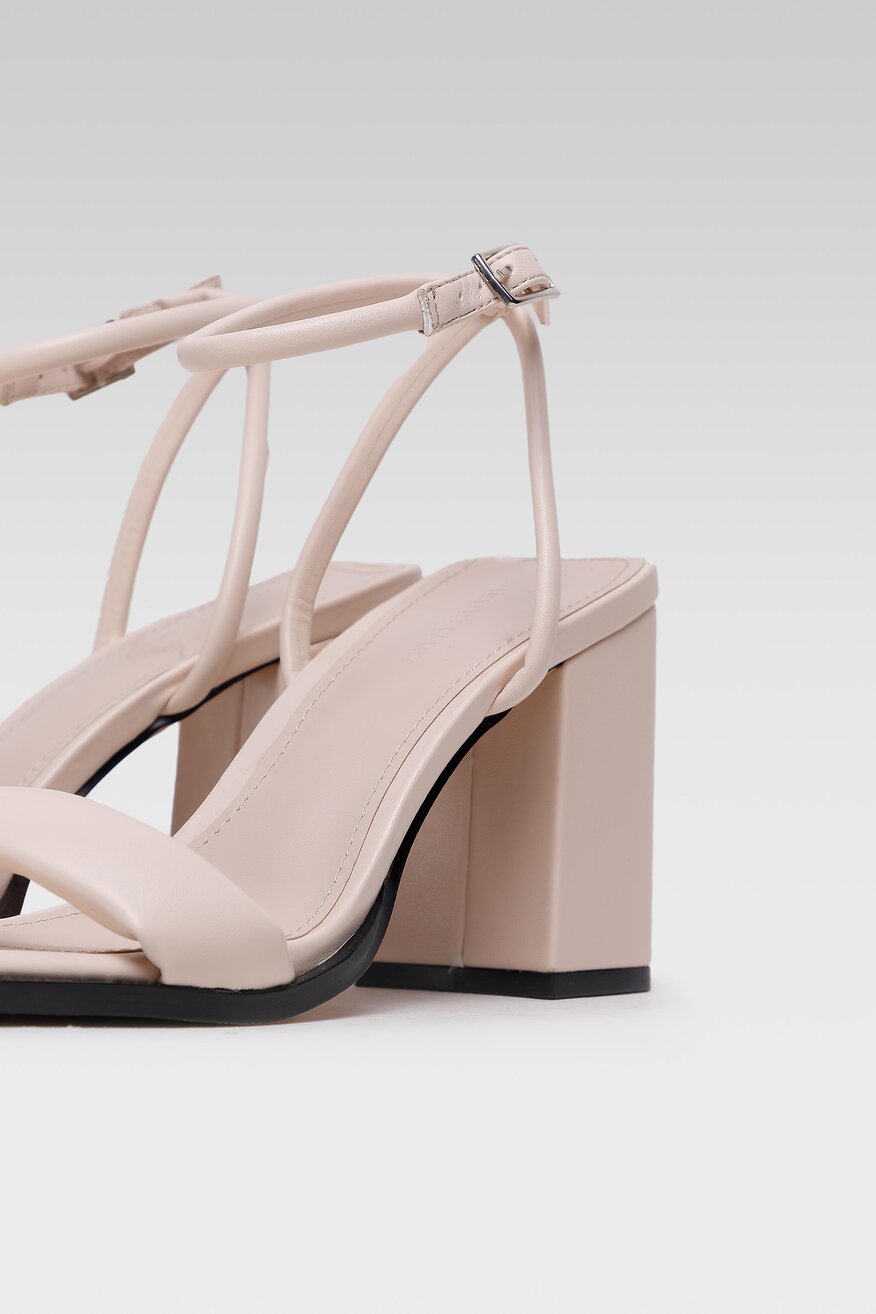 Jenny Fairy - Sandały na słupku - 5904248582654