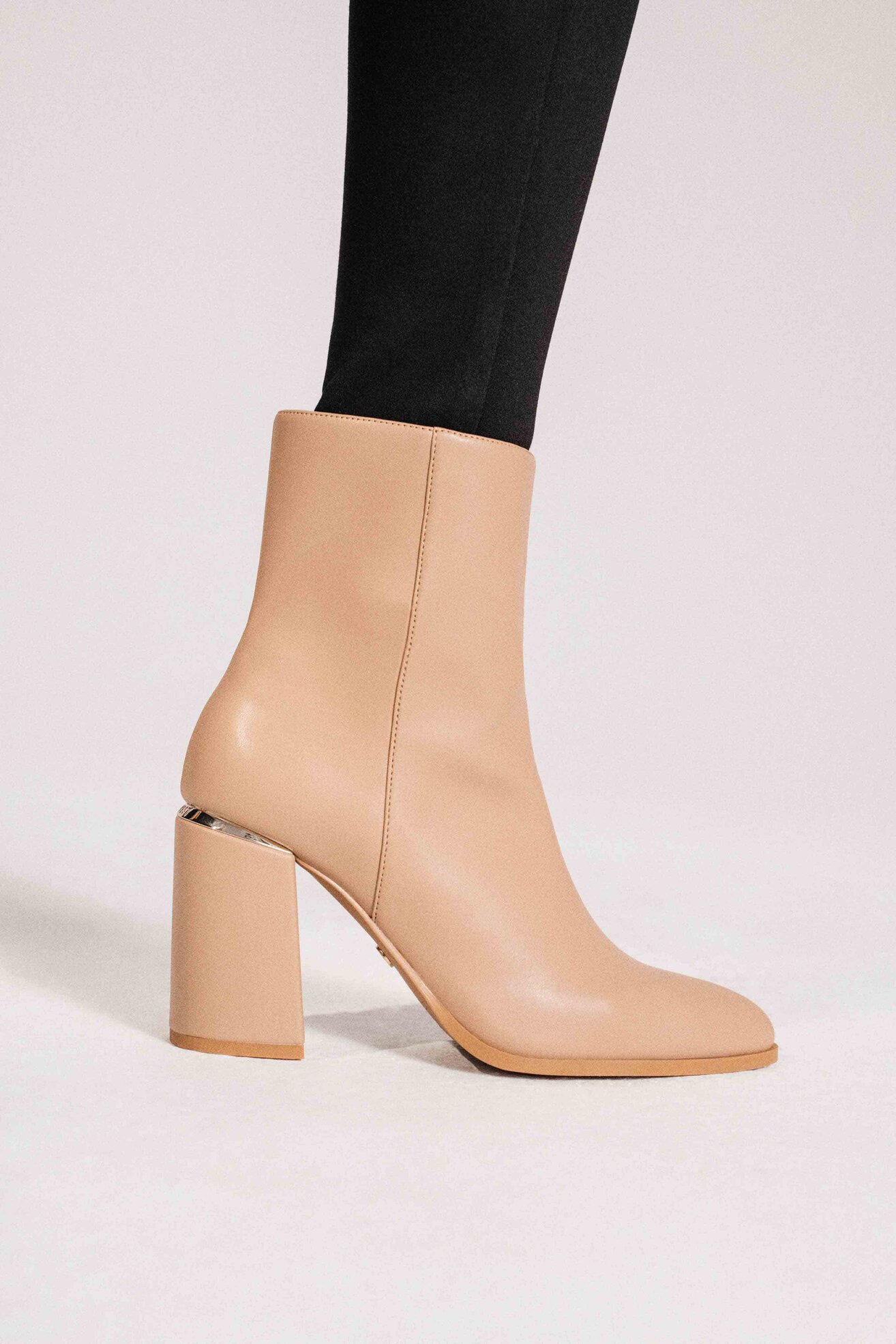 Ботильйони NINE WEST CEO-JASMIN-01 БЕЖЕВИЙ