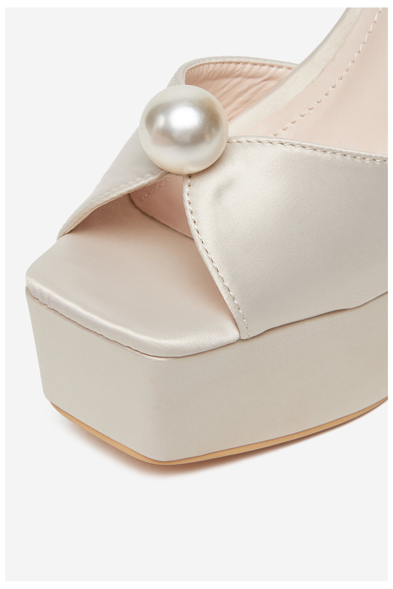 Сандали DeeZee LB8921-1 БЕЖОВ