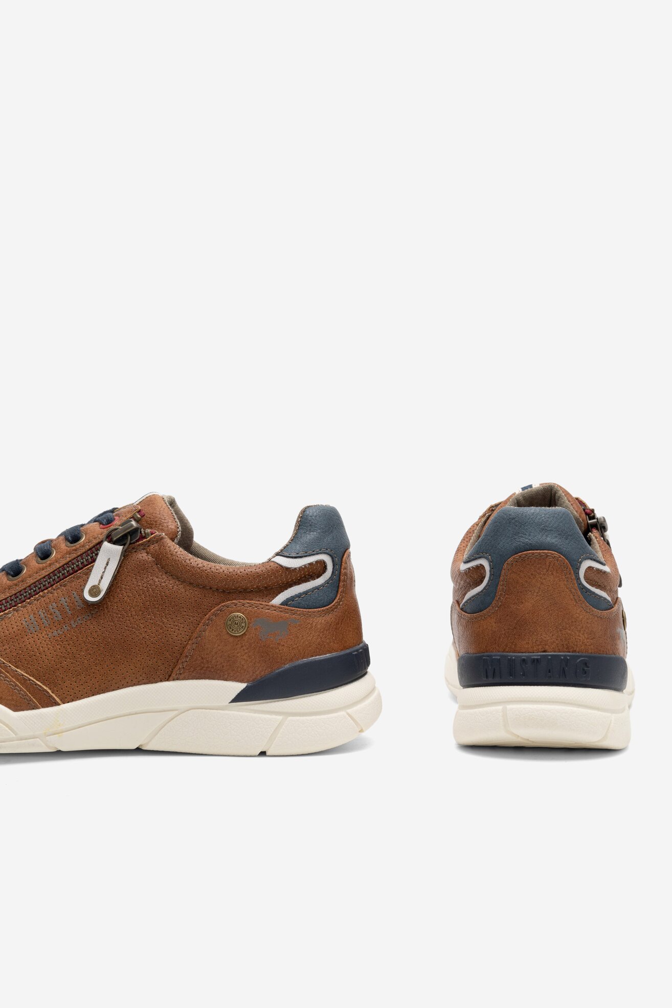 Sneakerși Mustang 4138-309 BIG MARO