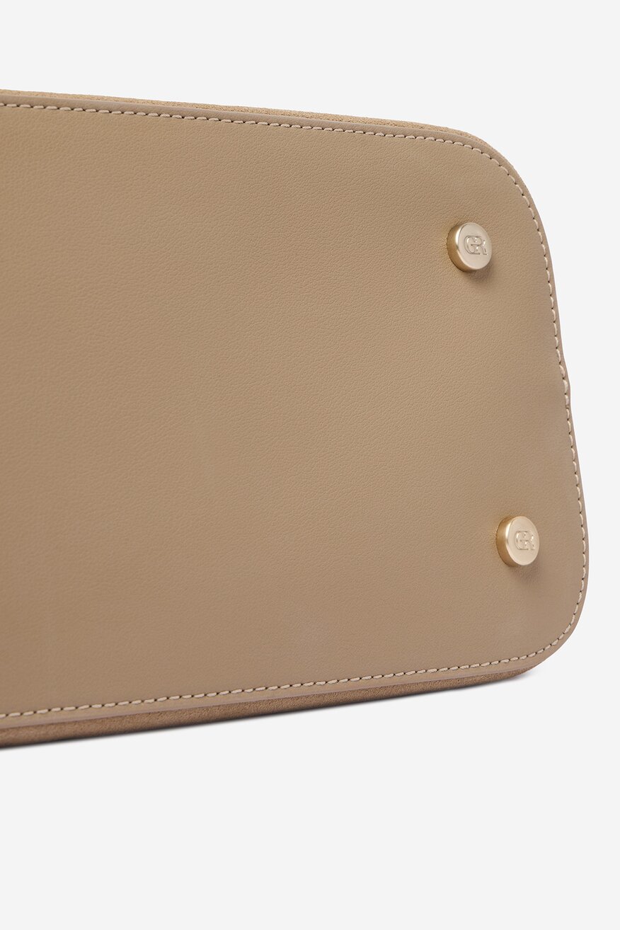 
                Дамска чанта Gino Rossi БЕЖОВ - 5906751969410