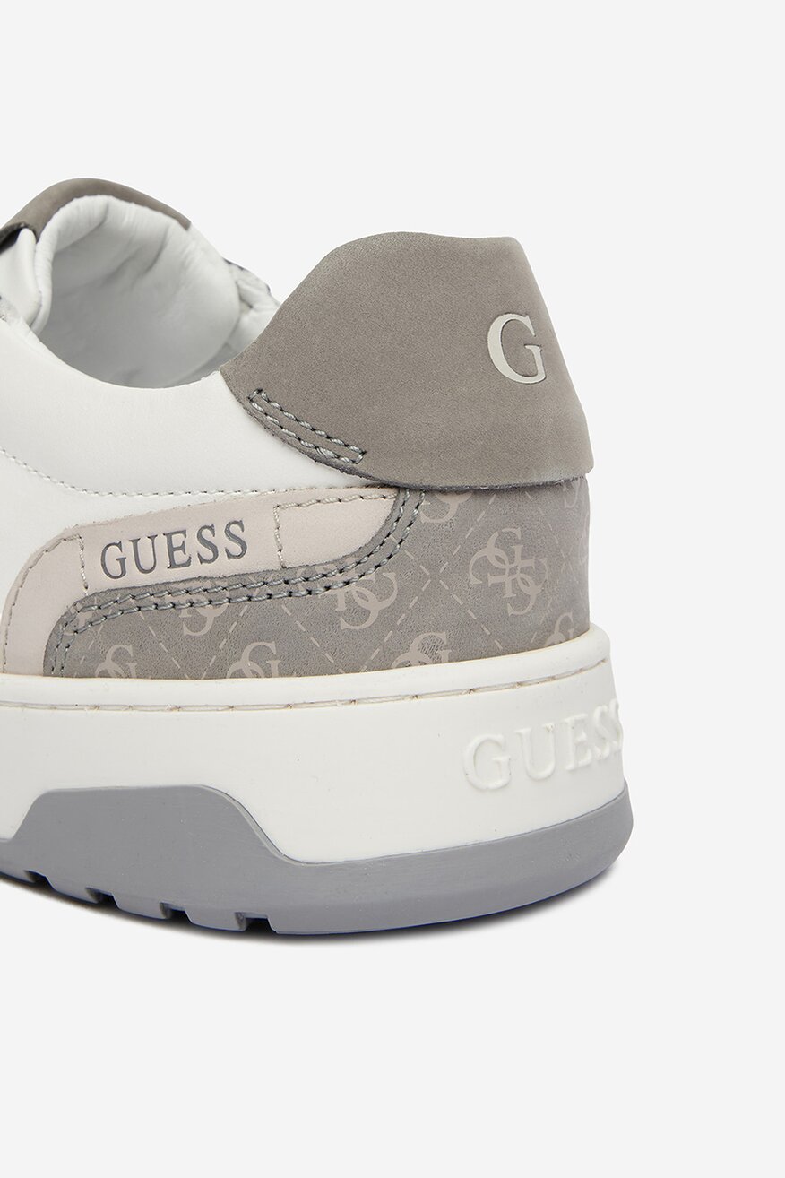 
                GUESS - Sneakersy skórzane - 5906751791875