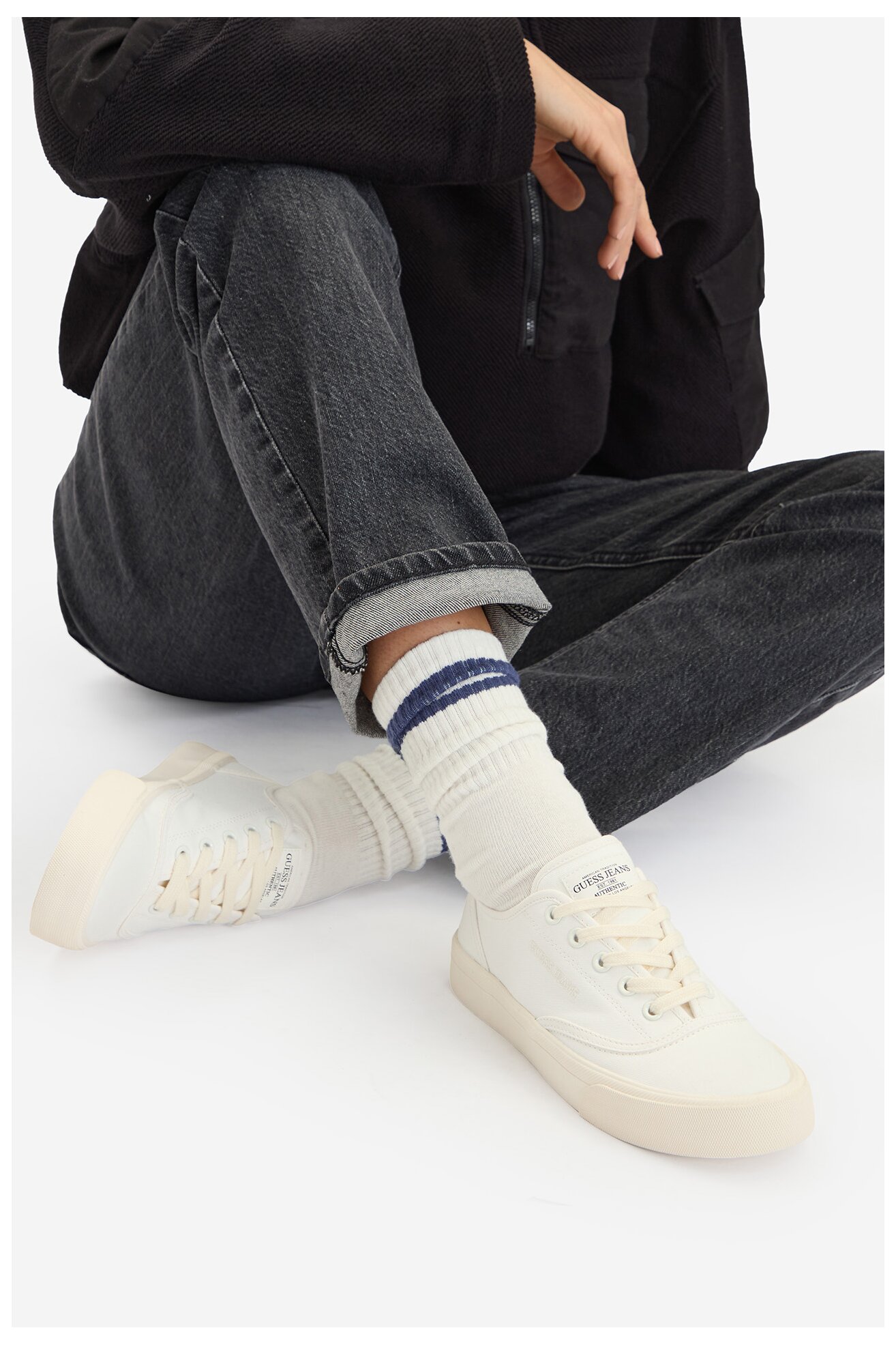 Platnena obuća GUESS JEANS CWBEO-WE-2025 BELA