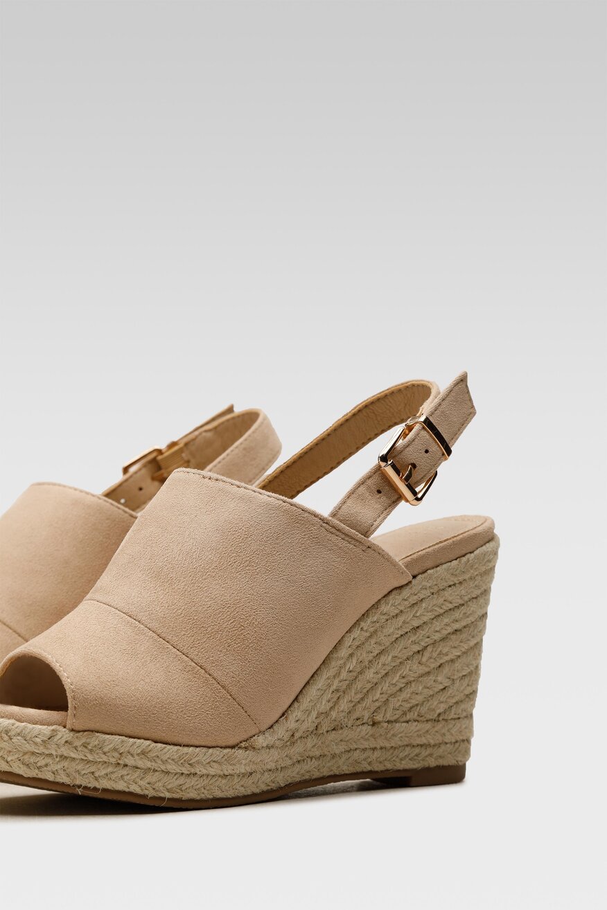 
                Сандали Jenny Fairy БЕЖОВ - 5904248382742