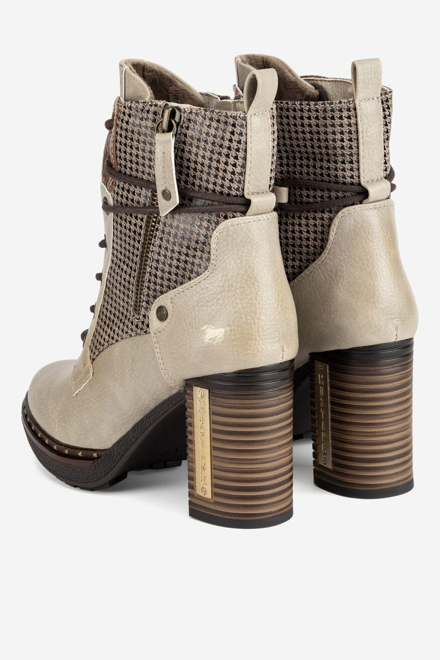 
                Боти Mustang БЕЖОВ - 5905588861041