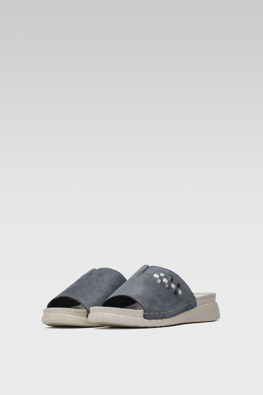 
                Go Soft - Skórzane klapki granatowe - 5904248693039