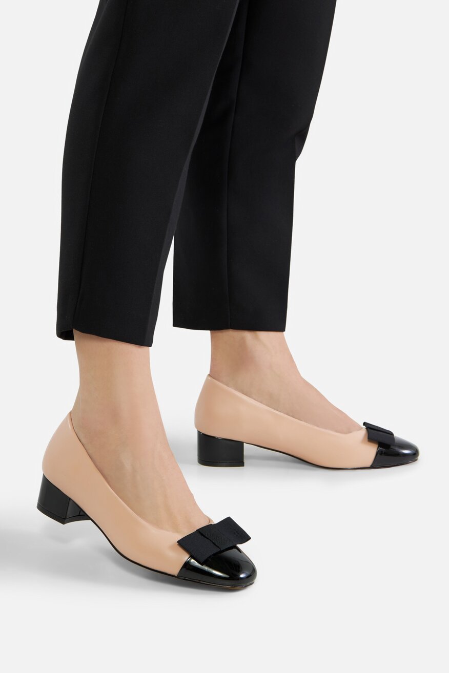 
                Körömcipő Lasocki BÉZS - 5903419928215