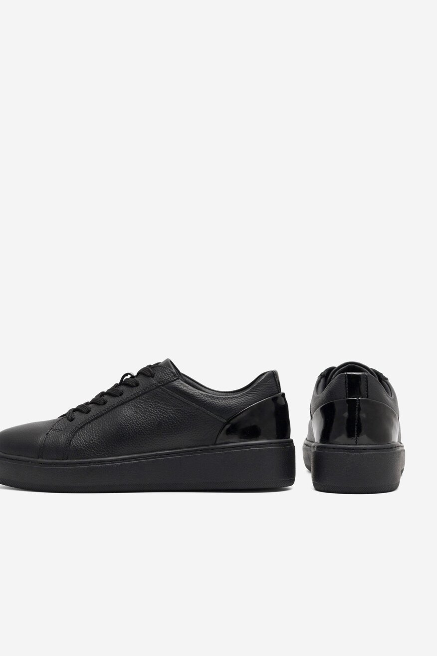 
                Sarah Karen - Skórzane półbuty czarne - 5904862823089