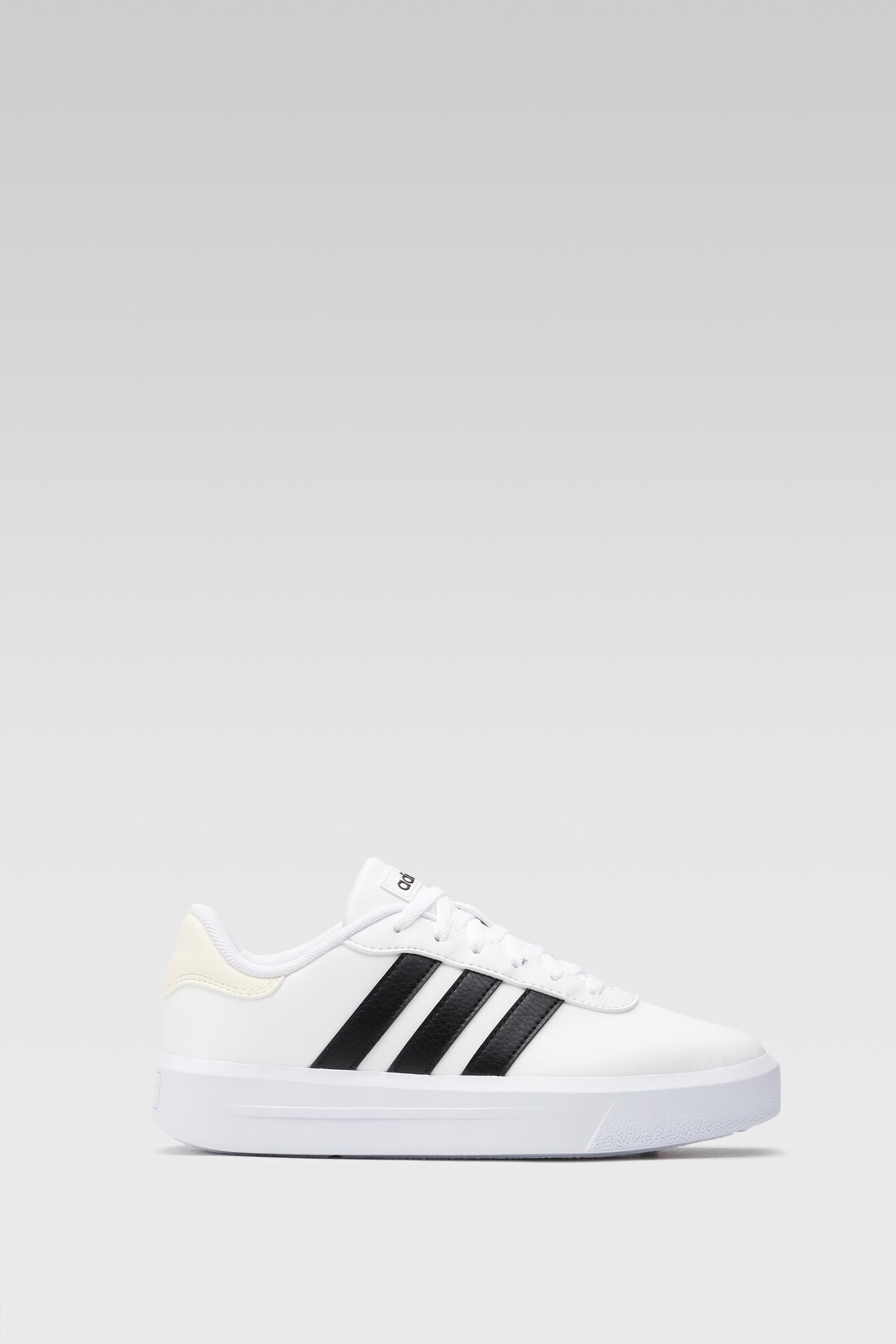 Obuwie sportowe adidas COURT PLATFORM HQ4532 Biały