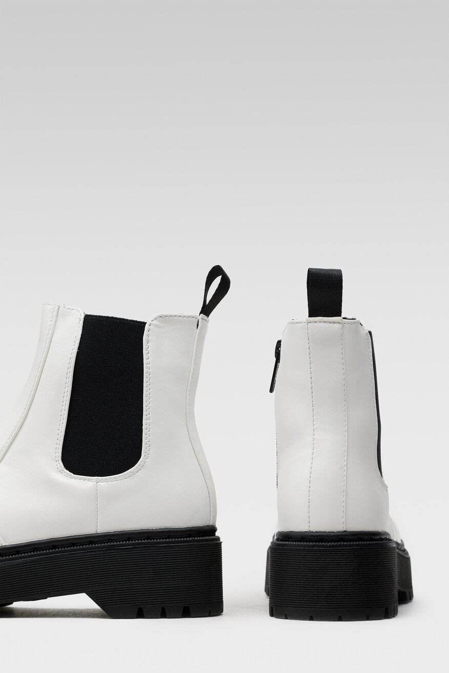 
                Jenny Fairy - Sztyblety na platformie - 5903698925134