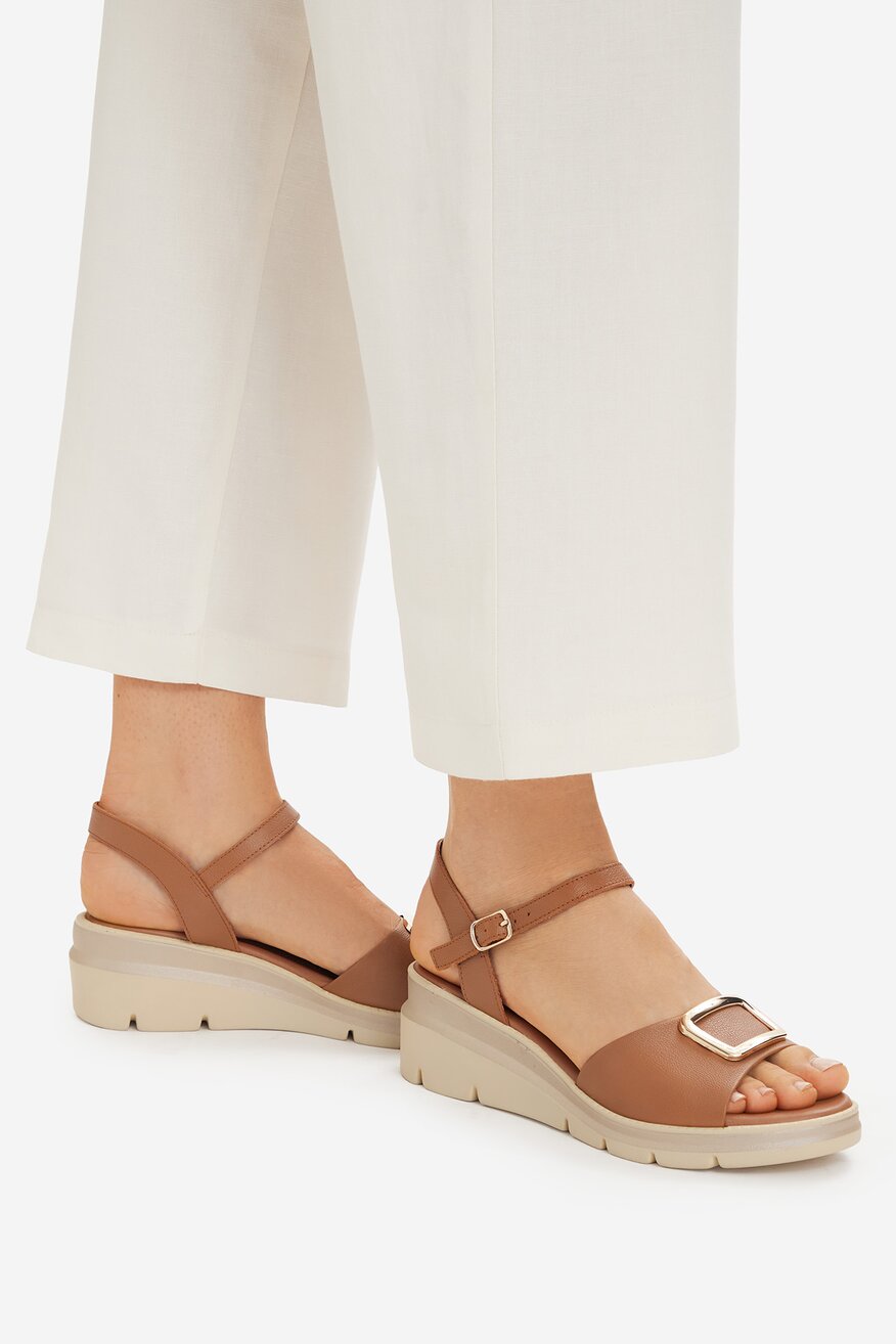 
                Сандалі Lasocki ВЕРБЛЮЖИЙ - 5906751776650