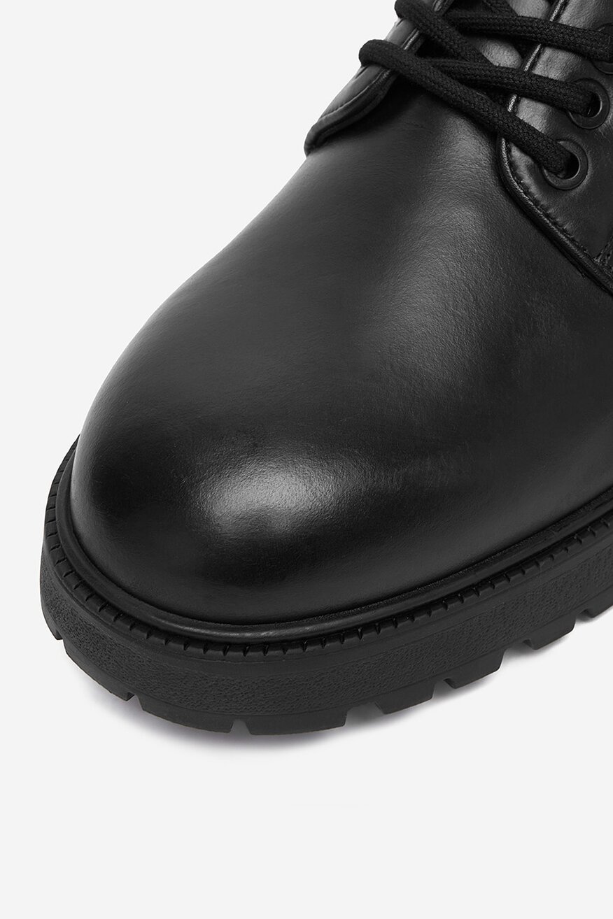 
                Напівчеревик Badura ЧОРНИЙ - 5906751449004