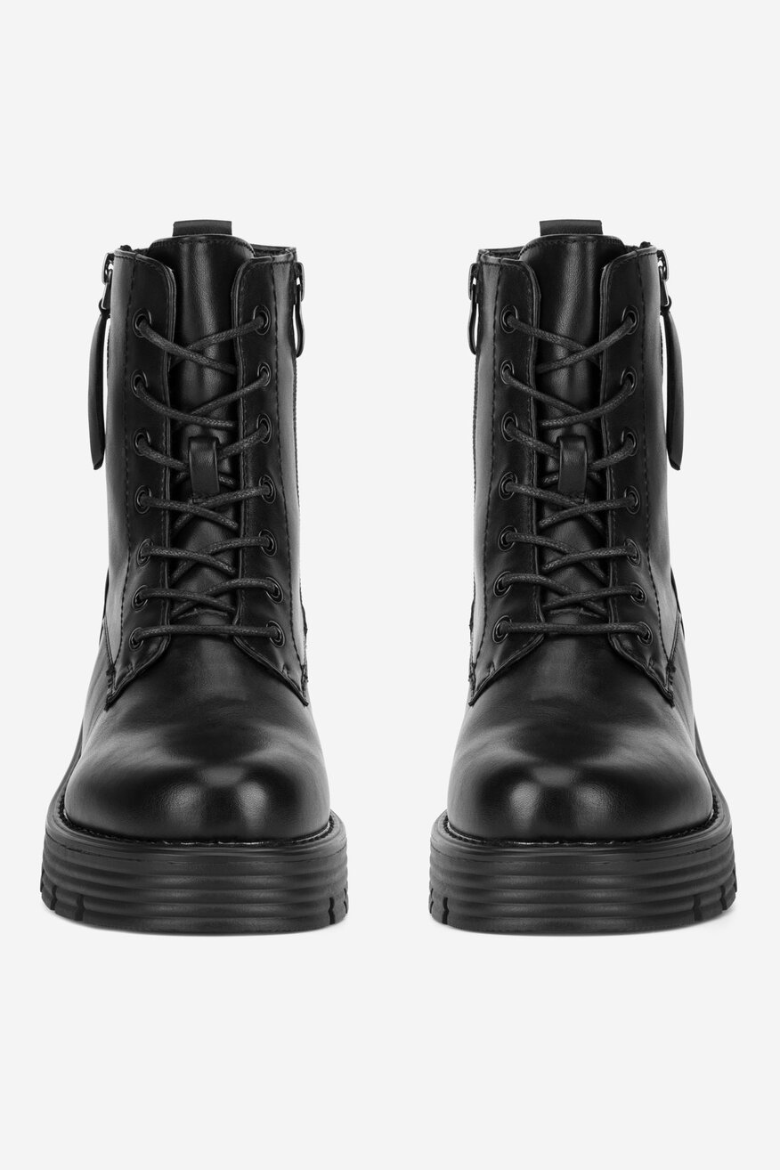 
                Боти DeeZee ЧЕРЕН - 5905588846277