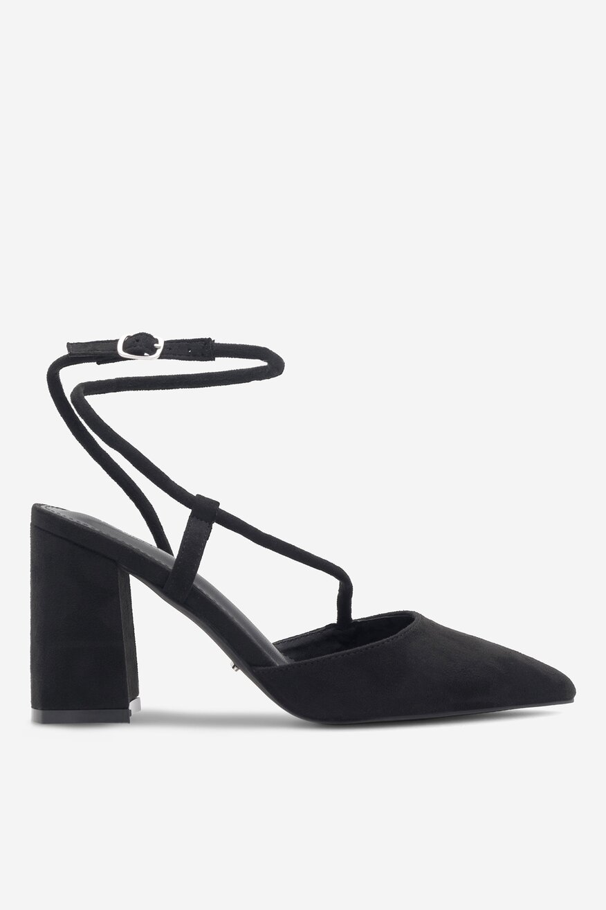 
                Körömcipő DeeZee FEKETE - 5904862972190