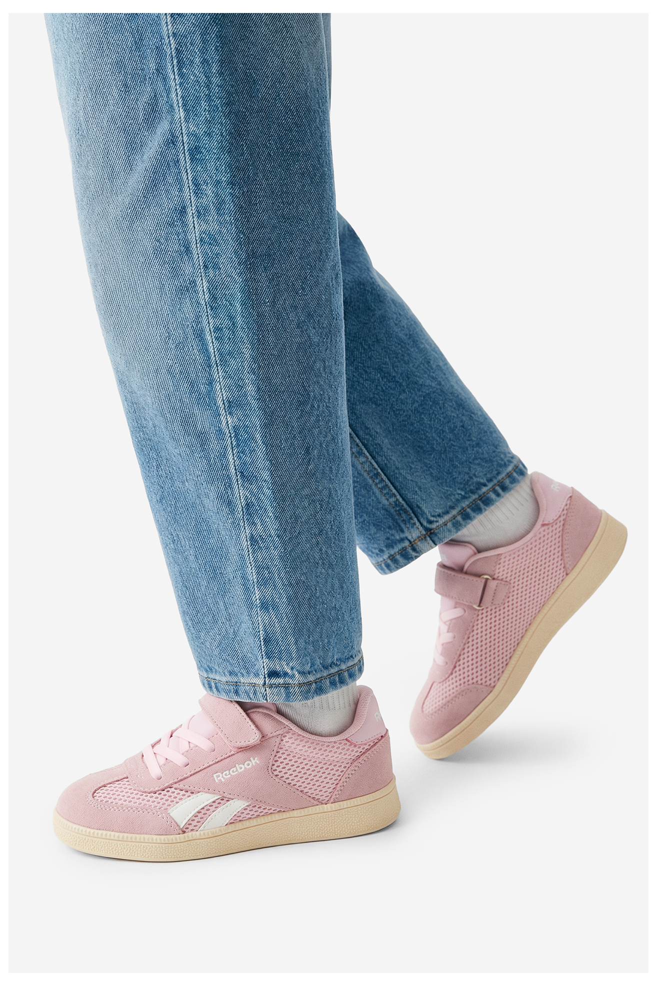 Спортни обувки Reebok CEOWB-LEA-D680DZ РОЗОВ