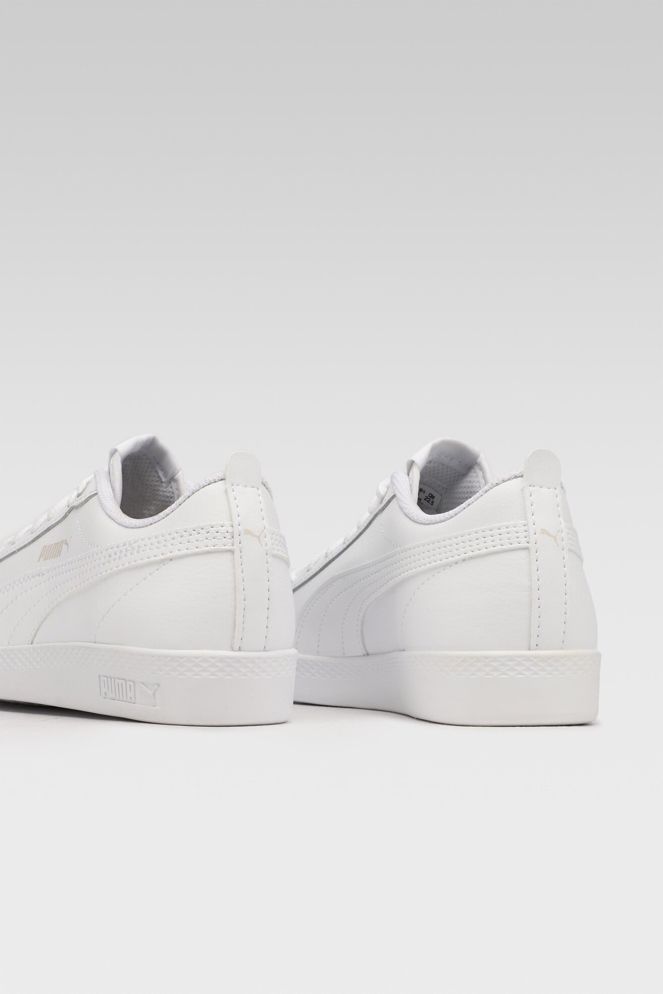 Obuwie sportowe Puma SMASH WNS V2 L 36520804 Biały