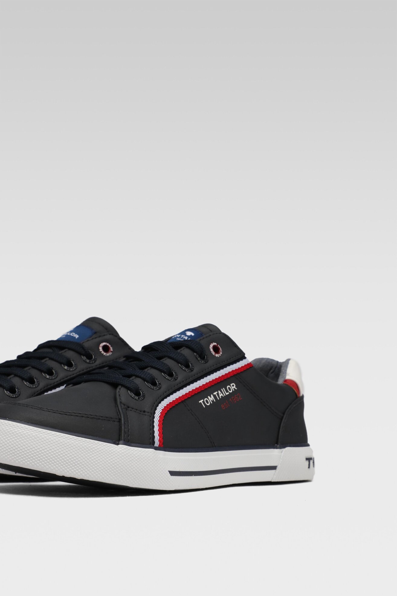 Półbuty Tom Tailor 118080900 Granatowy