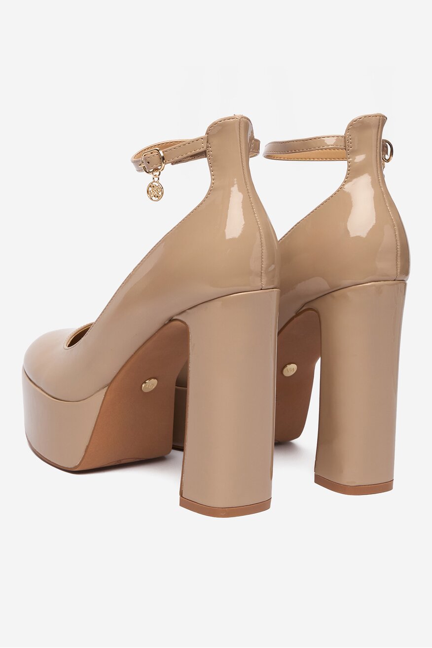 
                NINE WEST - Czółenka na słupku - 5906751849705