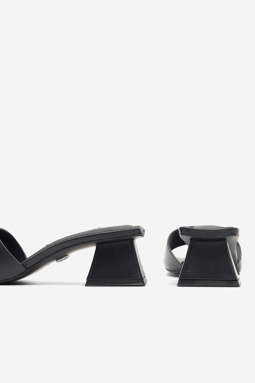 Gino Rossi - Klapki skórzane - 5904862796666