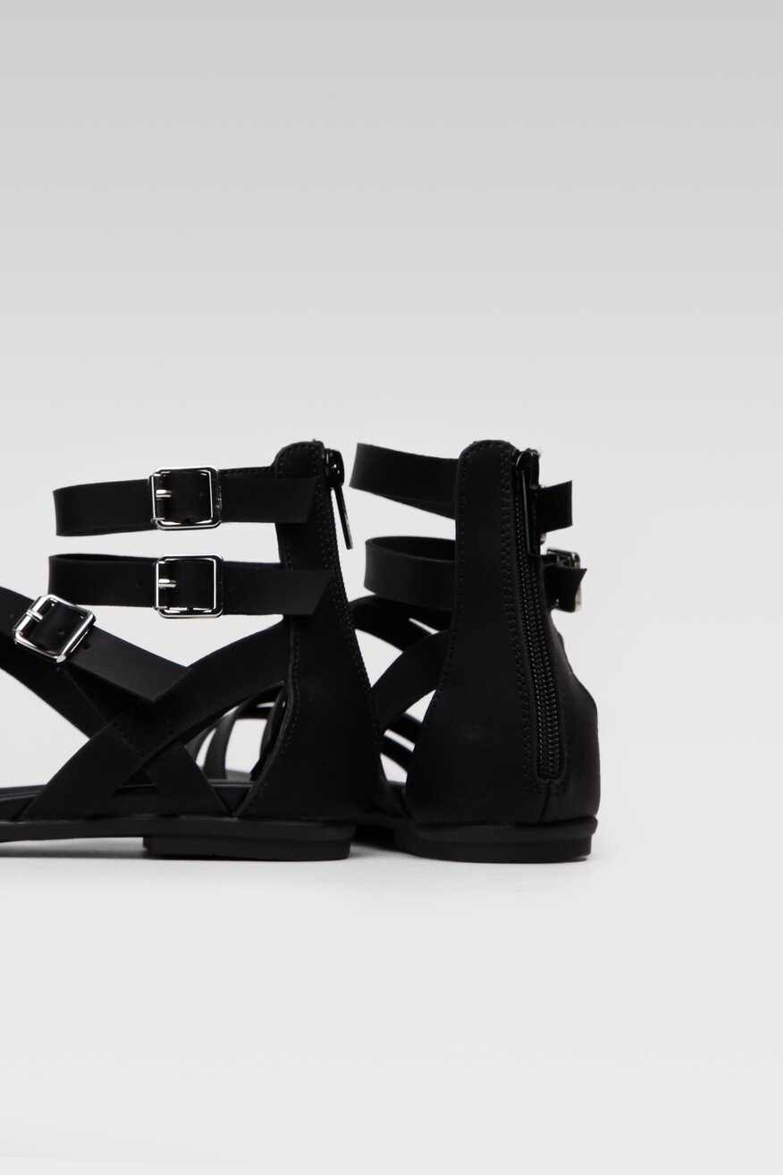 
                Jenny Fairy - Sandały czarne z suwakiem - 5904248715229