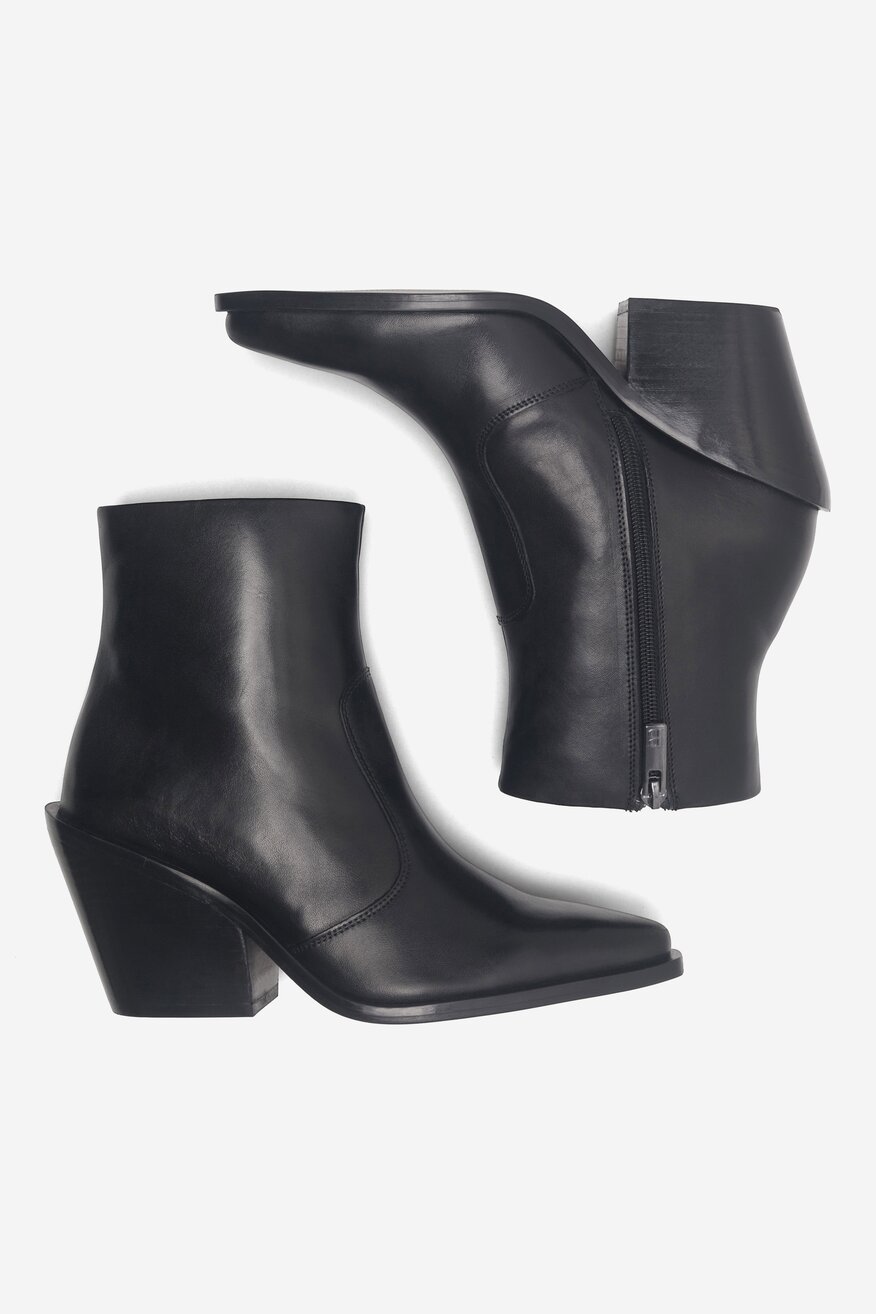 
                Badura - Skórzane botki - 5905588003281