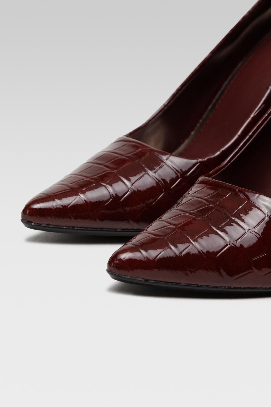 
                Quazi - Czółenka lakierowane - 5904862103839