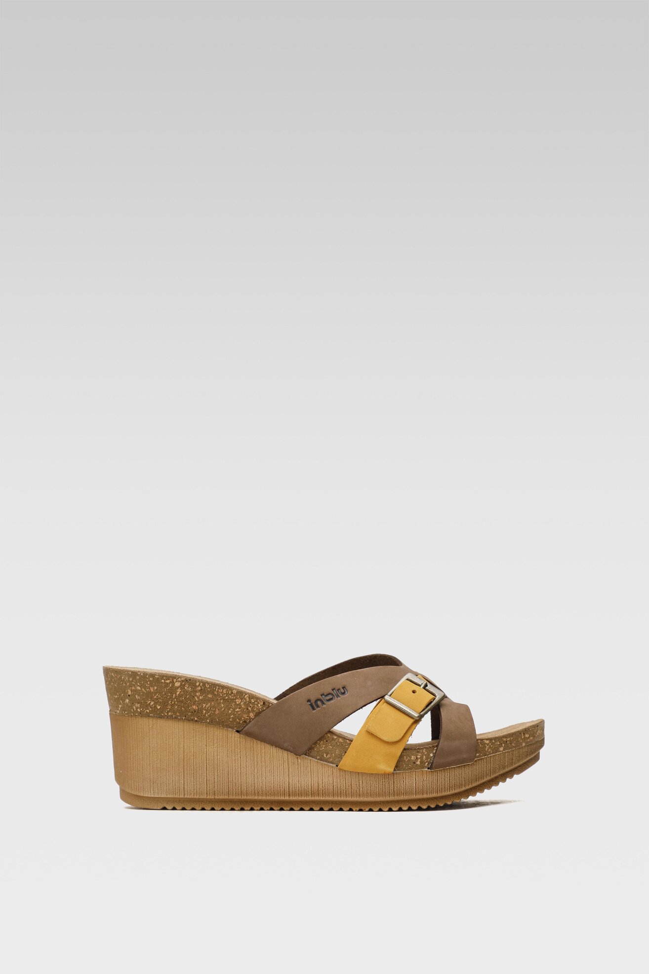 Klapki Inblu EN11PN01 Brązowy