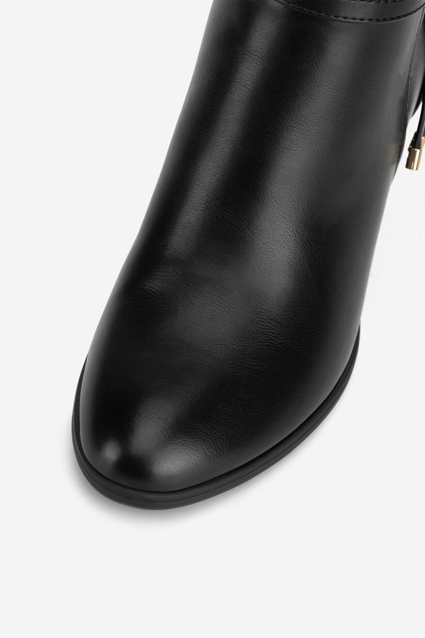 
                Kotníková obuv Clara Barson ČERNÁ - 5905588875574