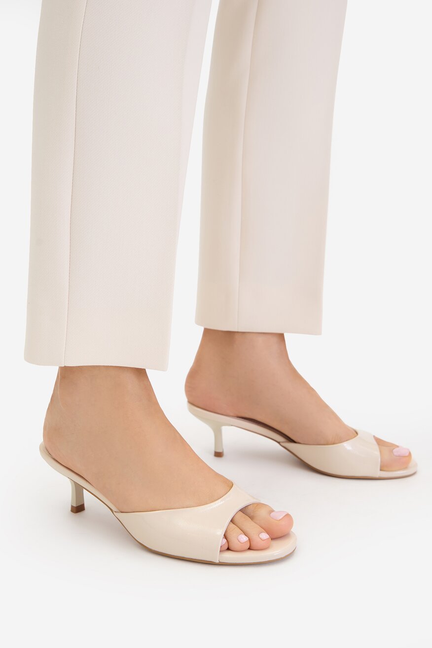 
                Jenny - Klapki - 5906751982679