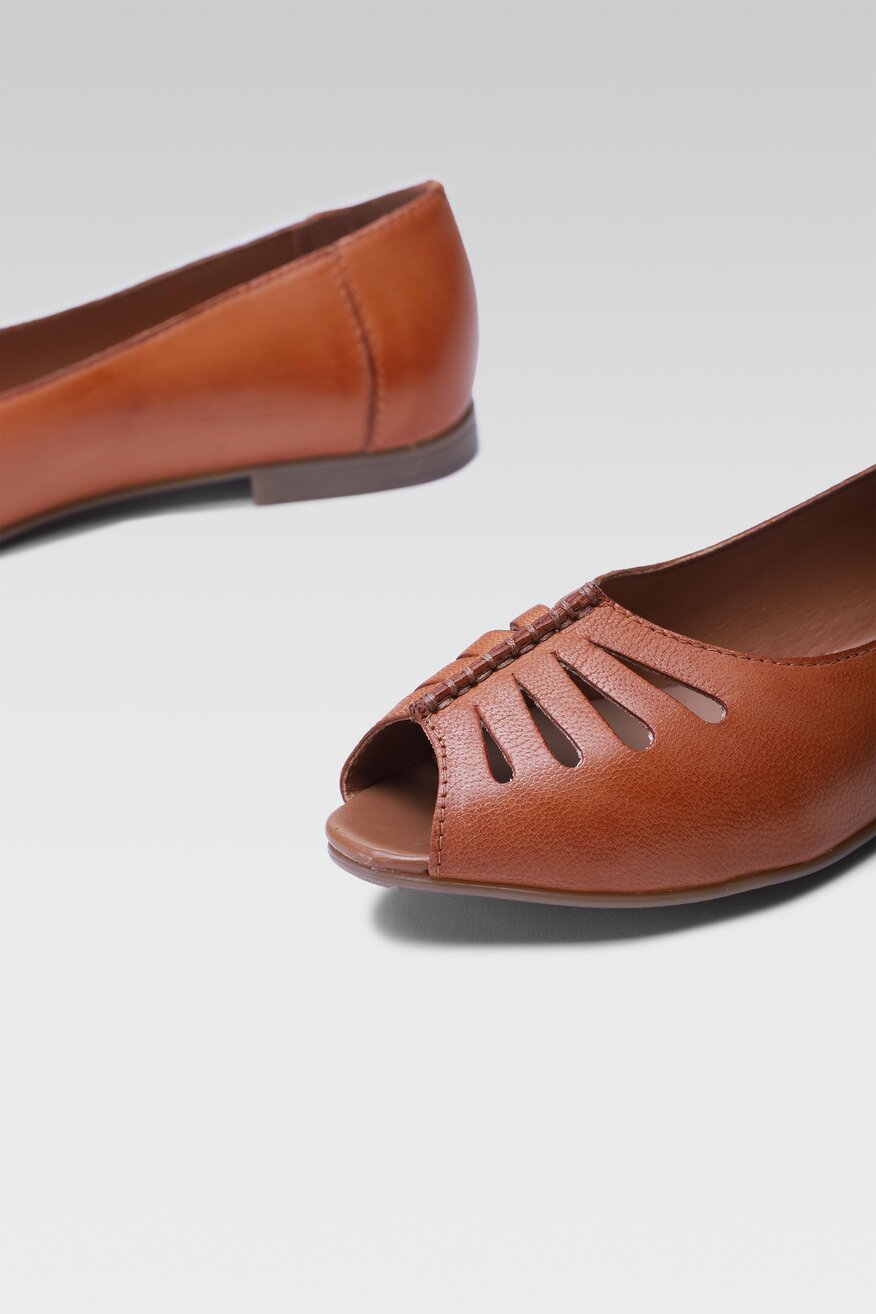 
                Lasocki - Skórzane baleriny z odkrytymi palcami - 5904862817378