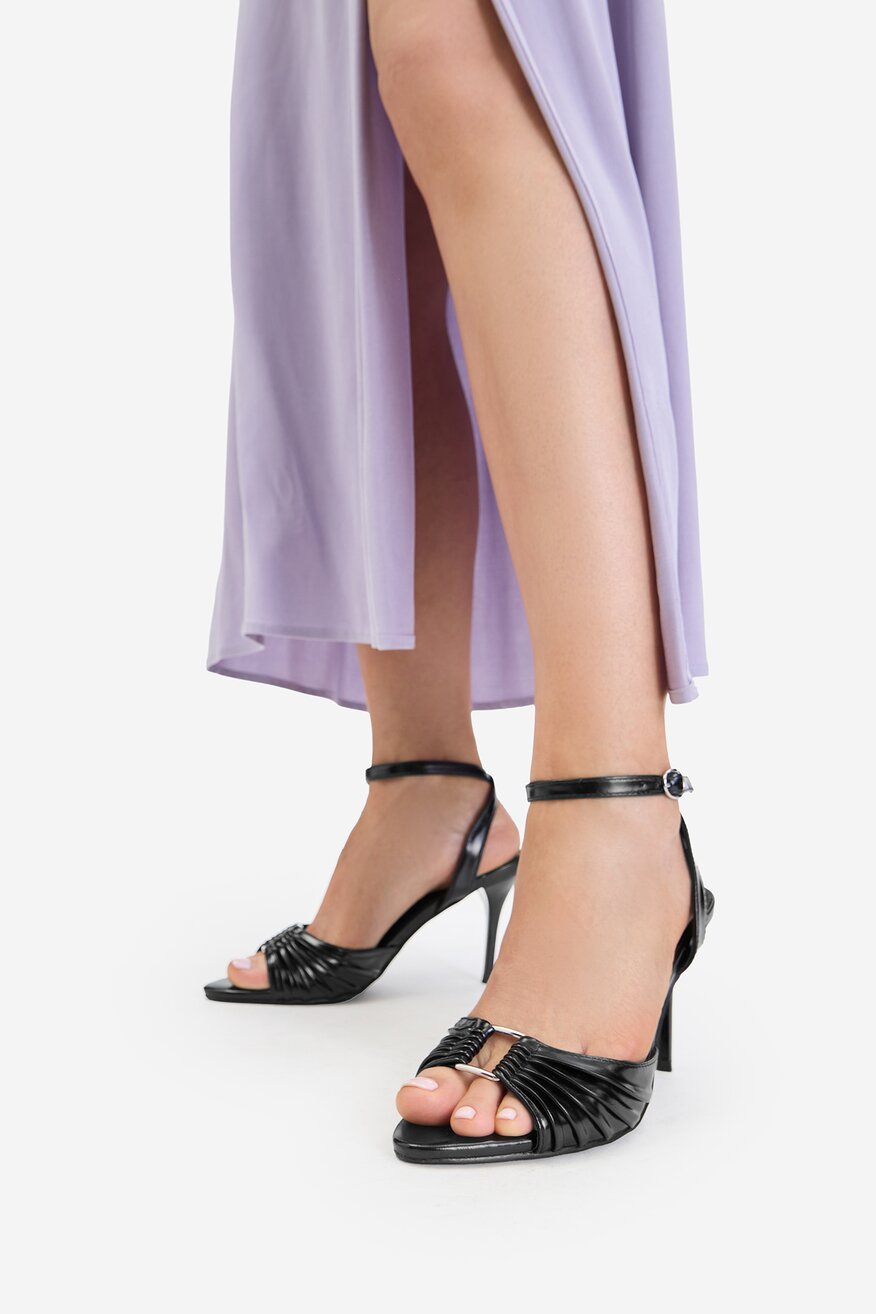 
                Сандалі Jenny ЧОРНИЙ - 5906751847466