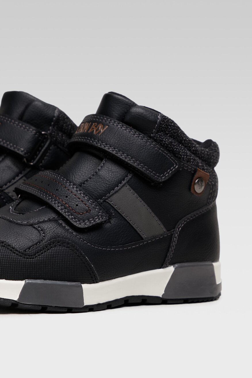 
                Action Boy - Trzewiki czarne na rzep - 5903698922720