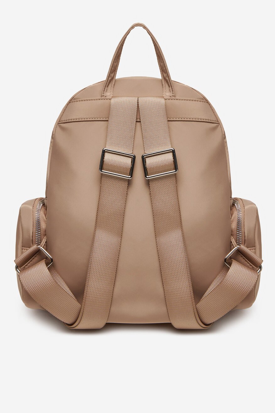 
                Jenny - Średni plecak miejski - 5906751232880