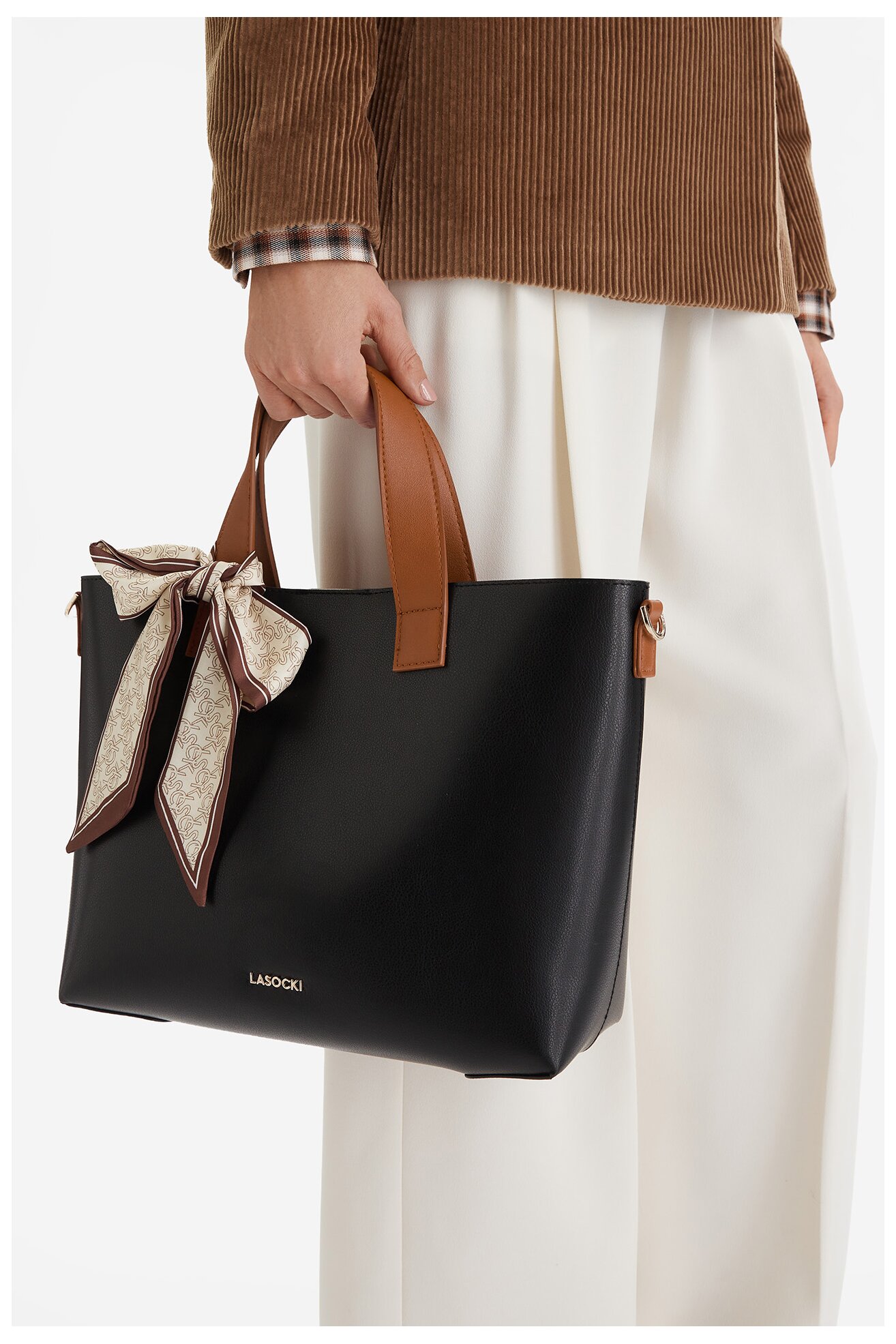 Дамска чанта Lasocki CEO-LSK-K-038-06 ЧЕРЕН