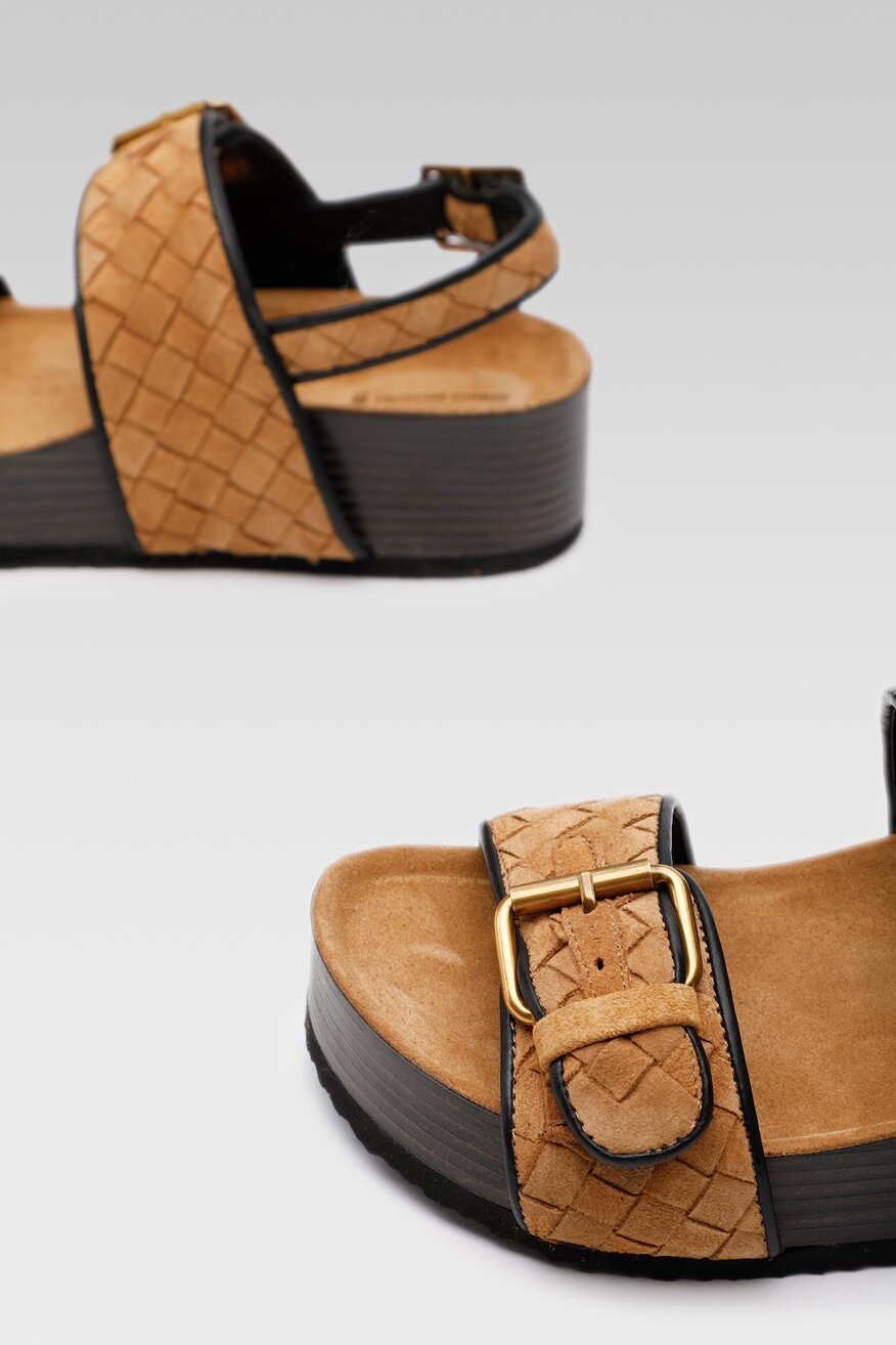 
                Gino Rossi - Sandały skórzane - 5904248563899