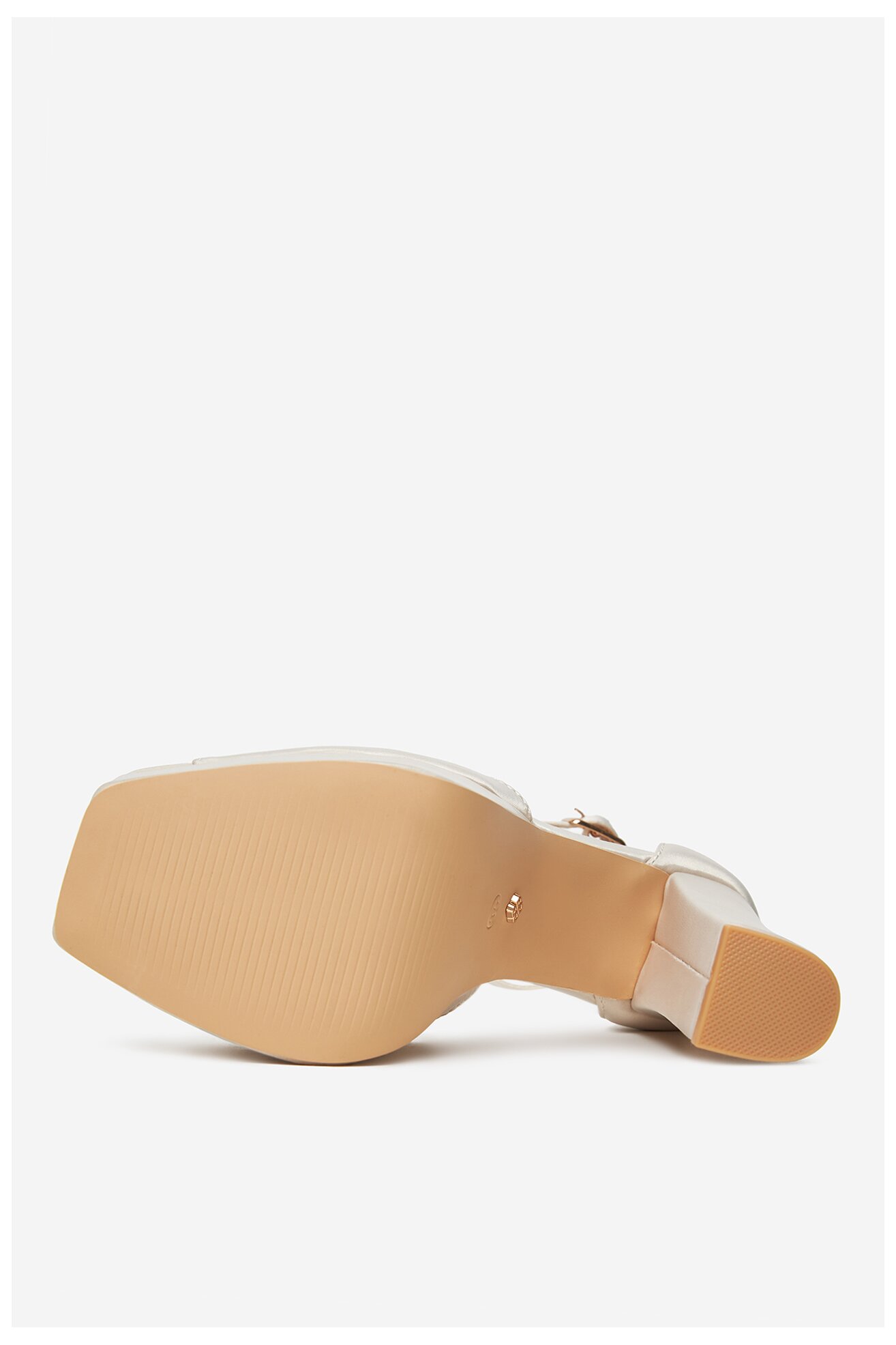 Сандали DeeZee LB8921-1 БЕЖОВ