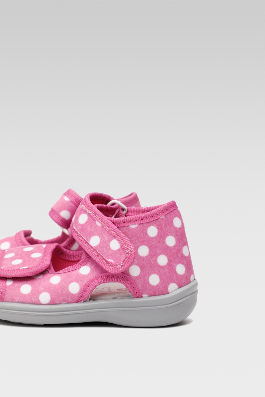 
                MB - Kapcie na rzepy - 5904248948061