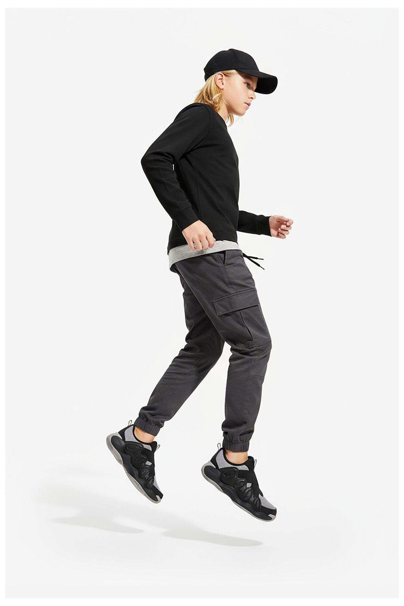 Sportska obuća SHAQ CEO-4X AQ95035B-BN CRNA