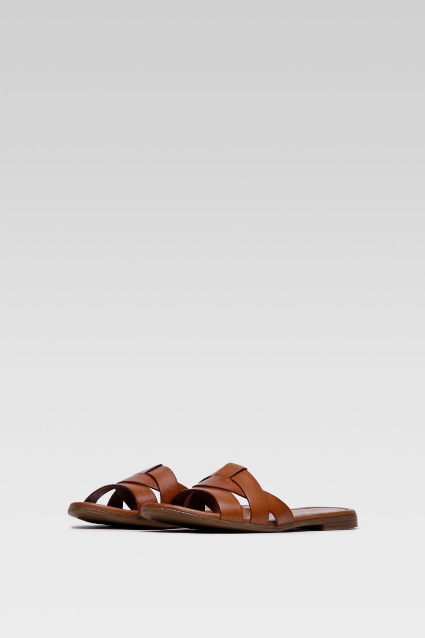 
                Lasocki - Skórzane klapki brązowe - 5903698787336