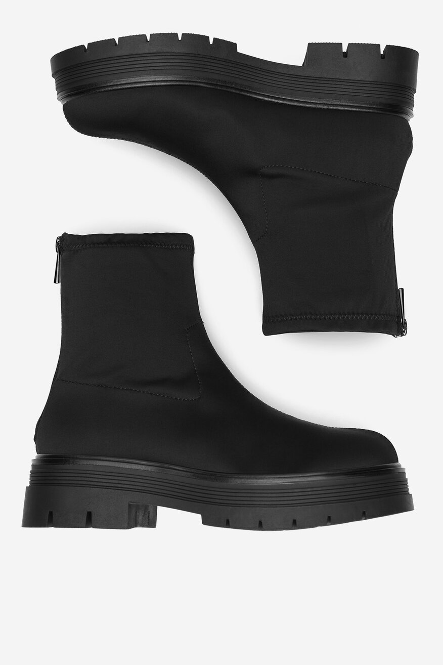 
                Kratke čizme Jenny Fairy CRNA - 5905588917694