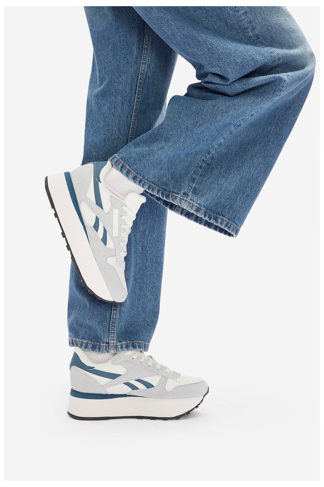 Sportovní obuv Reebok CLASSIC LEATHER TRIPLE LIFT 100211388 ŠEDÁ