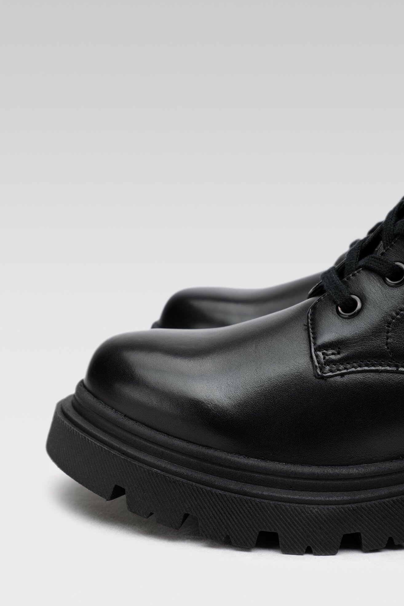 Trzewiki Sergio Bardi EST-A1009-03SB Czarny