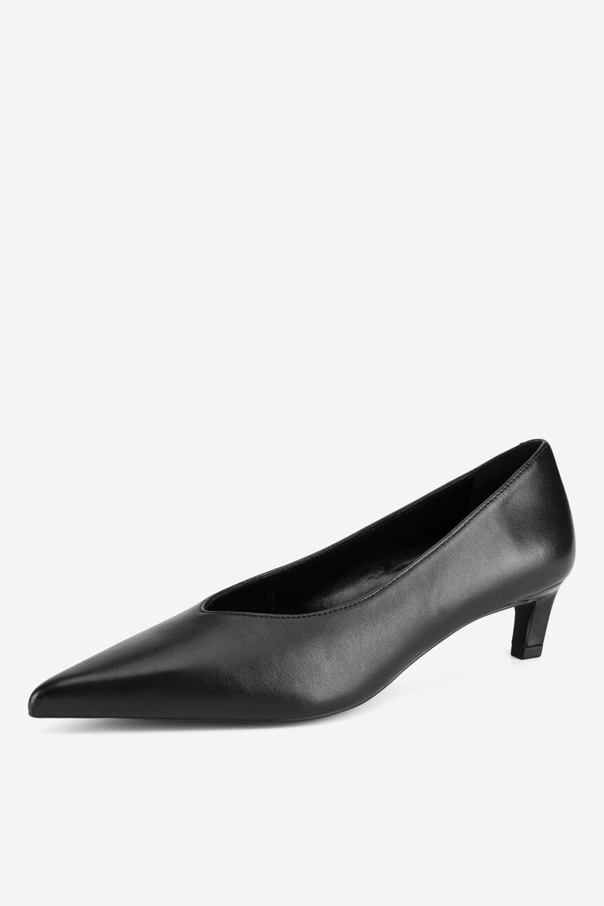 
                Cipele na štiklu Gino Rossi CRNA - 5903698599304