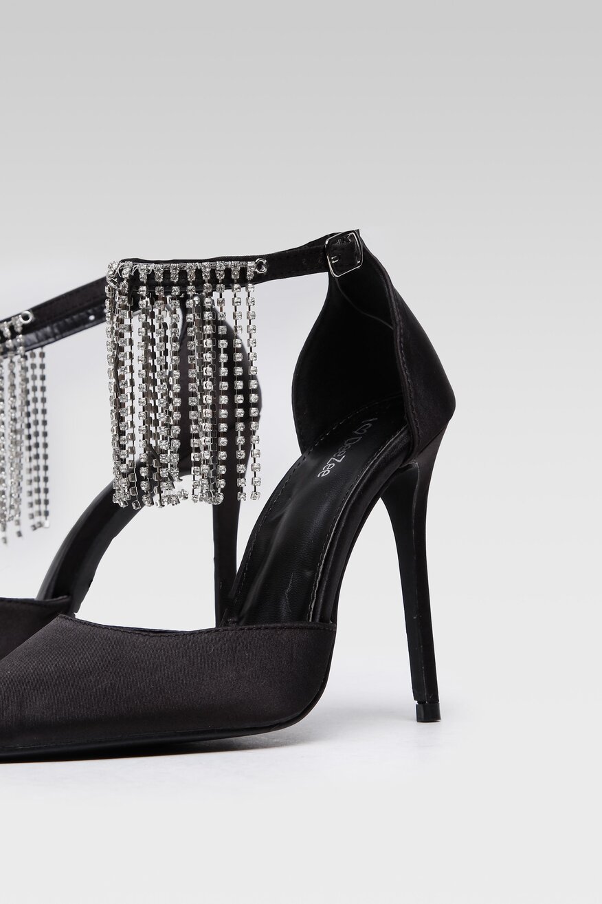 
                DeeZee - Czółenka czarne - 5904862443287