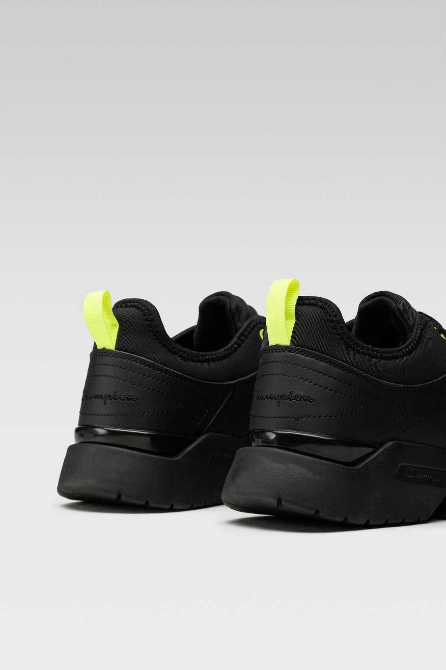 
                Champion - Obuwie sportowe czarne sznurowane - 5903698771670