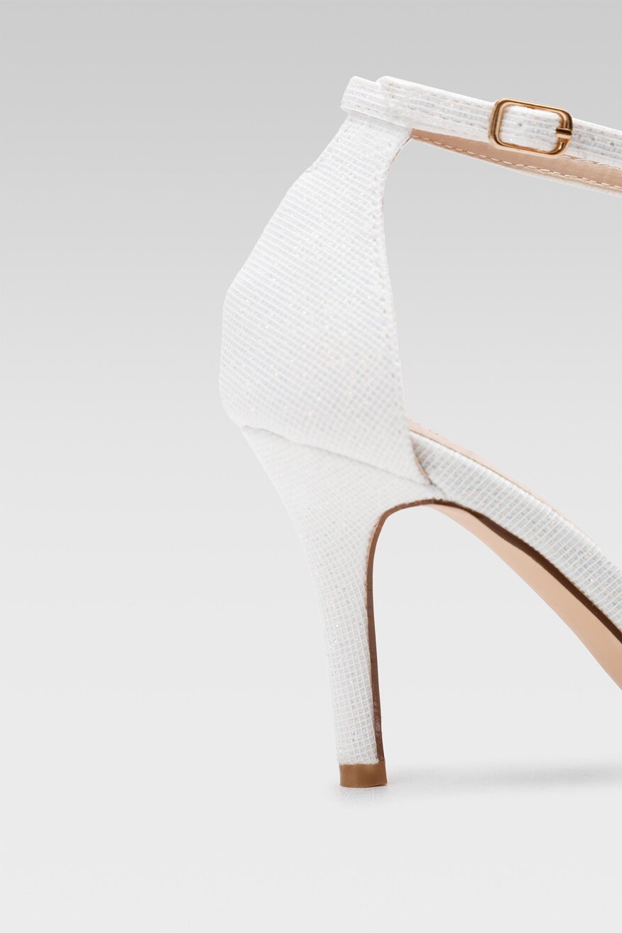 
                Jenny Fairy - Sandały białe - 5904248830519