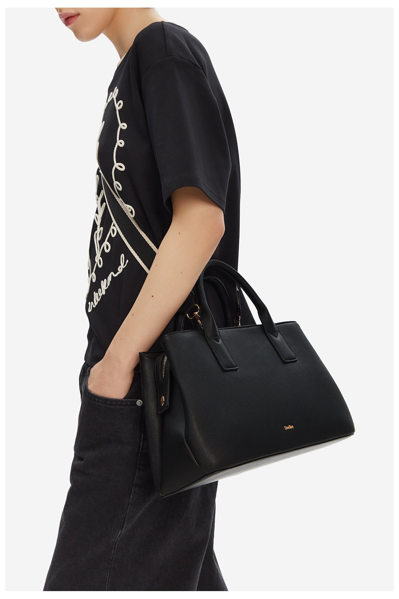 Kézitáska DeeZee SMT4492-D FEKETE