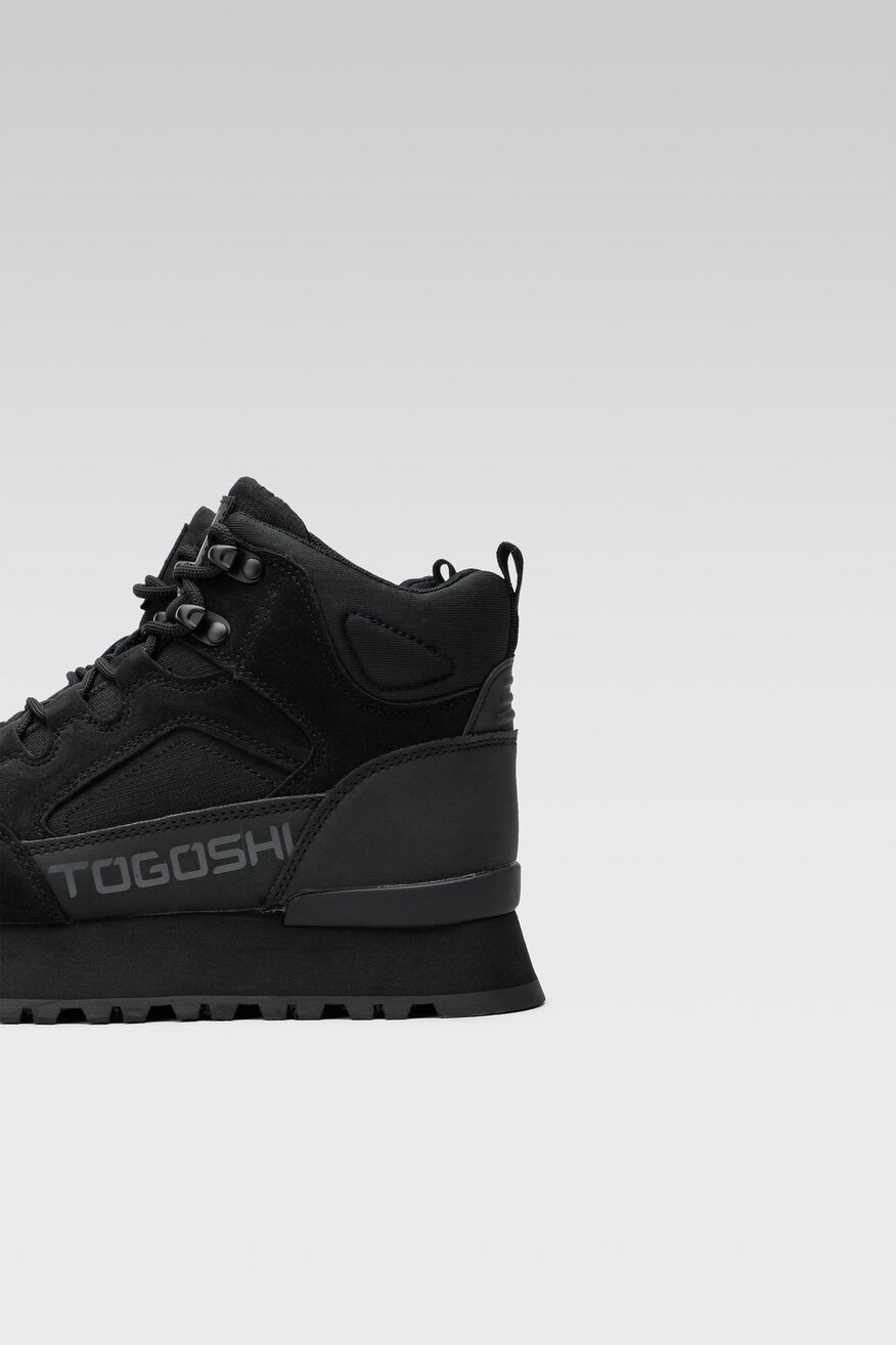 
                Кросівки спортивні Togoshi ЧОРНИЙ - 5904862187365