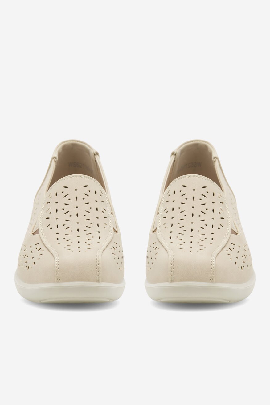 
                Clara Barson - Półbuty na koturnie - 5903698023991