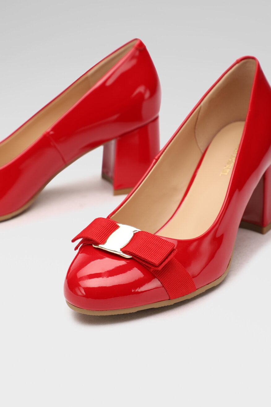 
                Clara Barson - Czółenka na obcasie czerwone - 5903698319285